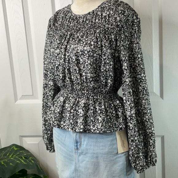 Universal Thread - Women's Long Sleeve Peplum Blouse - Picture 3 of 12